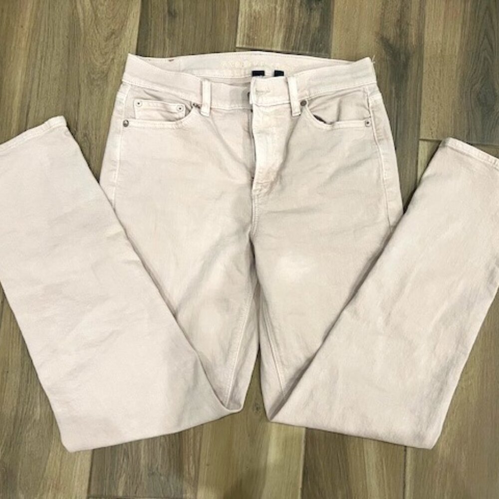 American Eagle Super High-Waisted Straight Jean